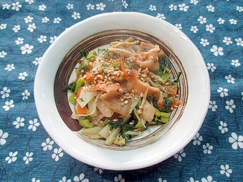 【中華ごま】野菜の皮と鶏皮の炒め物